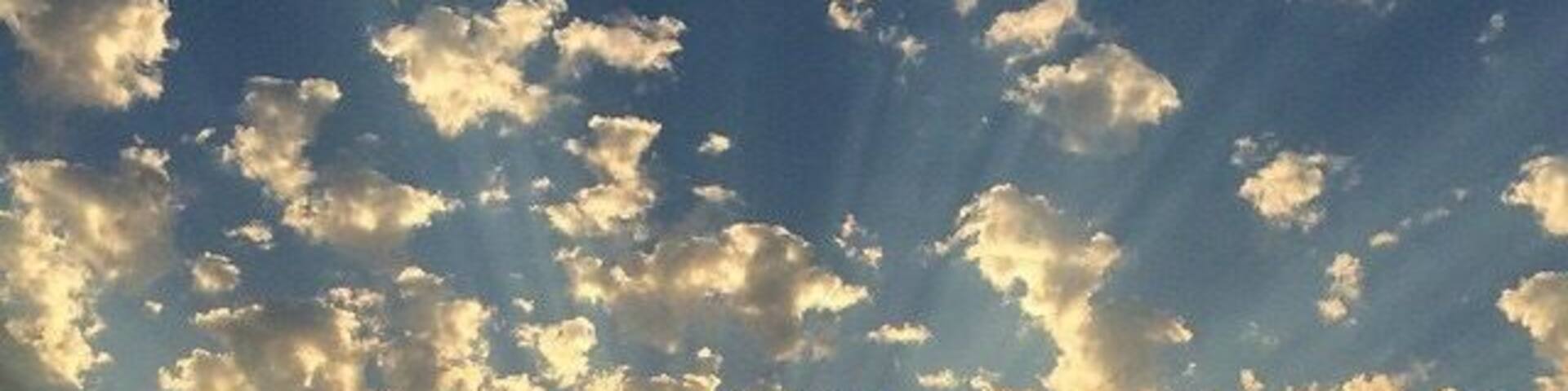 A #beach sunset from where I live on Fox Island. #GoldenHour #TakeAHike