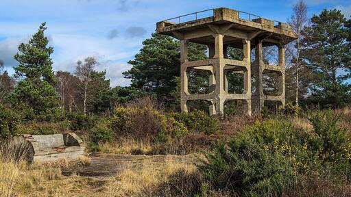 Defending Dorset: Holton Heath: Light Anti-Aircraft Battery - Bofors gun tower no. 1 (17)