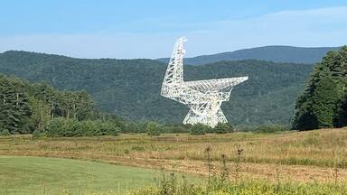 There are a couple trails you can take, once you arrive it fascinating to see.