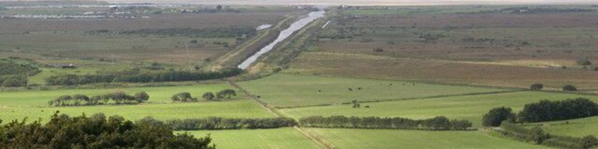 Cors Fochno and the Leri The best views of Cors Fochno are from the hills to the south and the east. This is looking from bridlepath above Dol y Bont