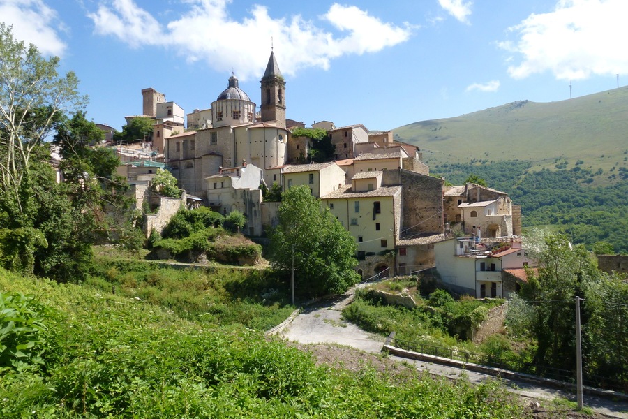 67030 Cocullo AQ, Italy