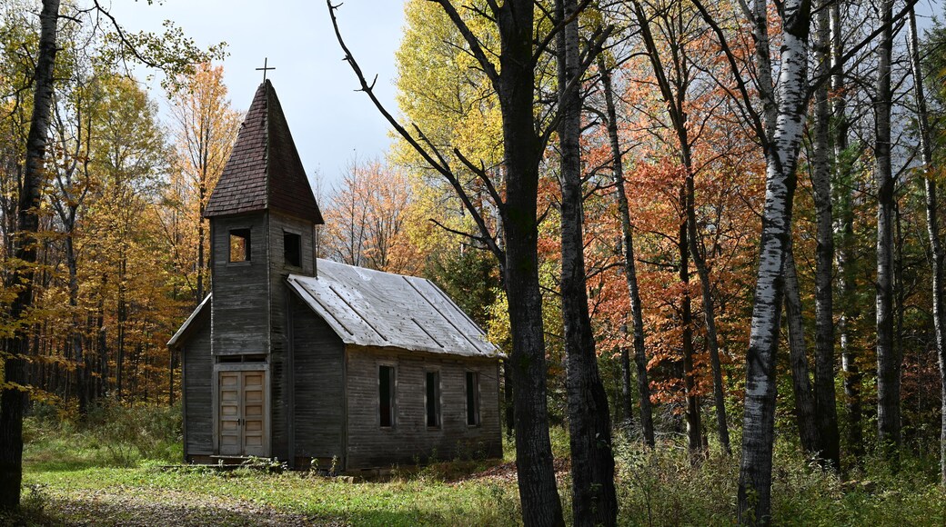 Estonian Evangelical Martin Luther Church during autumn season, Gleason, Wisconsin, United States
