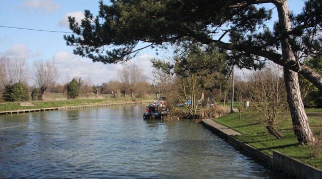River Cam at Baits Bite Lock Looking downstream from the footbridge.