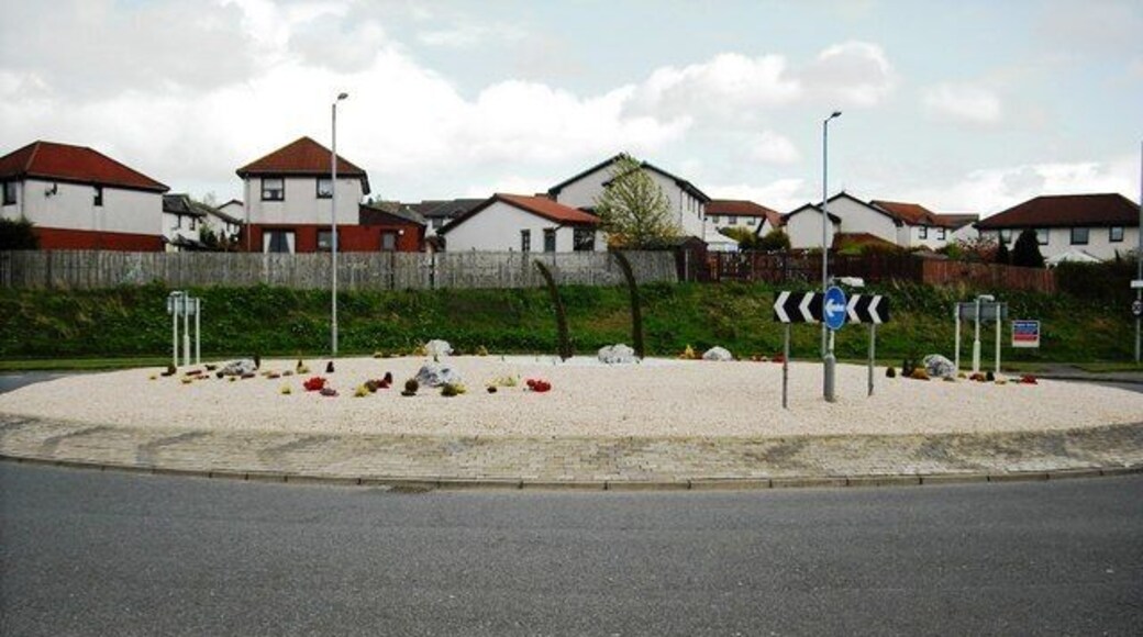 Roundabout on B799 Built at junction of link road to the new housing estates on south side of Chapelhall.