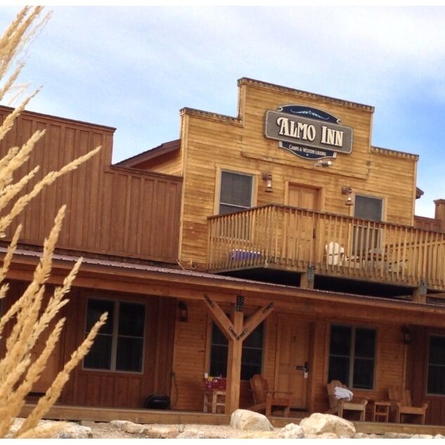 Great rooms. Real cute western decor!!