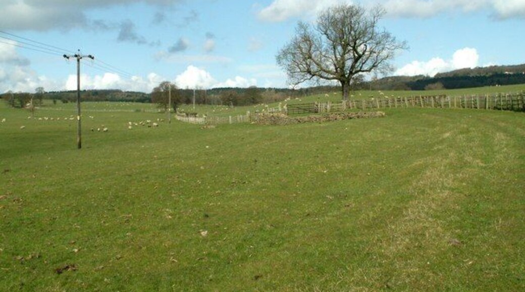 Cannon Hall farmland From the footpath to Home Farm.