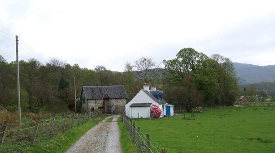 Cottages at Cuil.