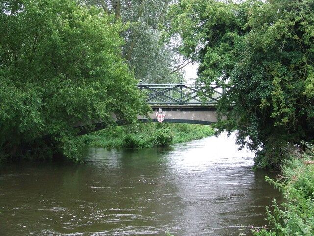 Homersfield Bridge in Suffolk is the oldest concrete bridge in Great Britain. It was built in 1870 and restored in 1995.