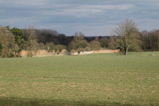 Garden walls, Old Manor Farm, Haseley The former walled gardens were associated with Haseley Old Manor, demolished 1972 http://www.search.windowsonwarwickshire.org.uk/engine/resource/default.asp?theme=&originator=%2Fengine%2Ftheme%2Fdefault%2Easp&page=2&records=21922&direction=1&pointer=9286&text=0&resource=8269 Other property on the site is currently for sale. This view is from Firs Lane by the church.