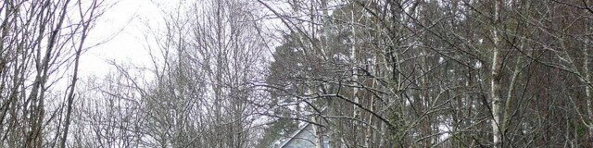 Kinlocheil Outdoor Centre A privately-run hostel/bunkhouse by the A830 Fort William to Mallaig road.