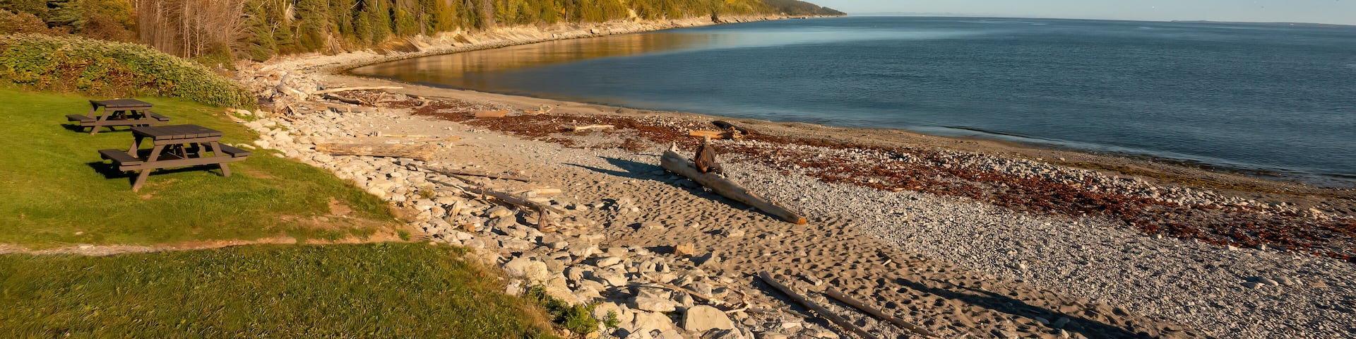 Scenic rest stops (haltes municipales) during along the iconic coastal route 132 circling the gapsesie peninsula Gaspésie, Quebec, Canada