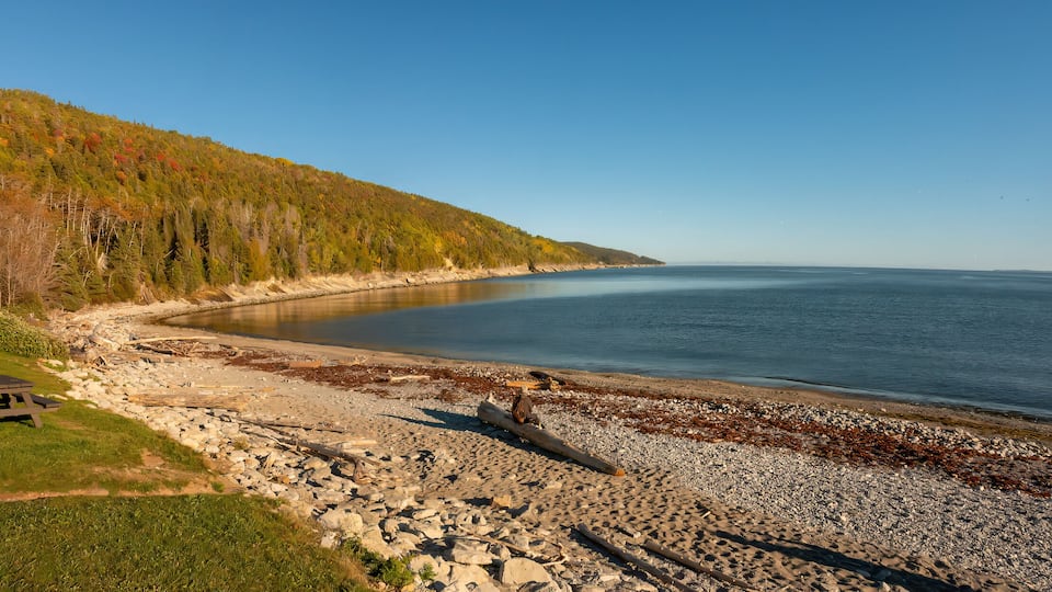 Scenic rest stops (haltes municipales) during along the iconic coastal route 132 circling the gapsesie peninsula Gaspésie, Quebec, Canada
