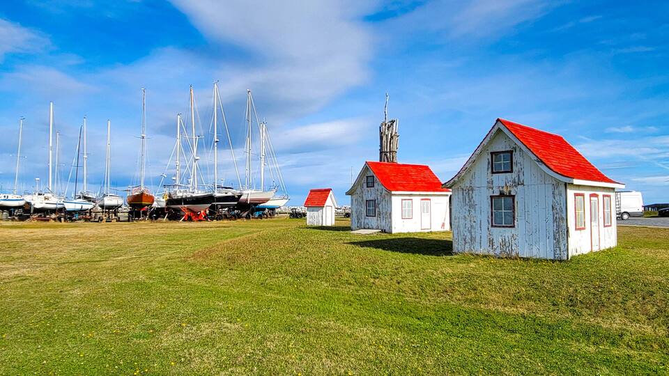 Fishing cabin , wooden hut in Sainte-Anne-des-Monts, Québec, Canada: