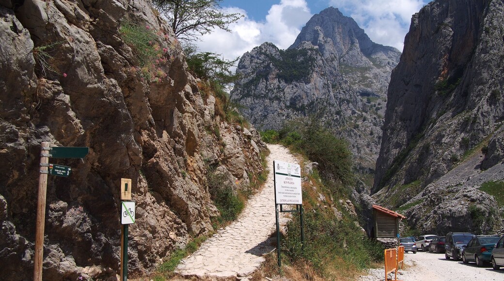 Starting Point of the Cares Route - 2013.07