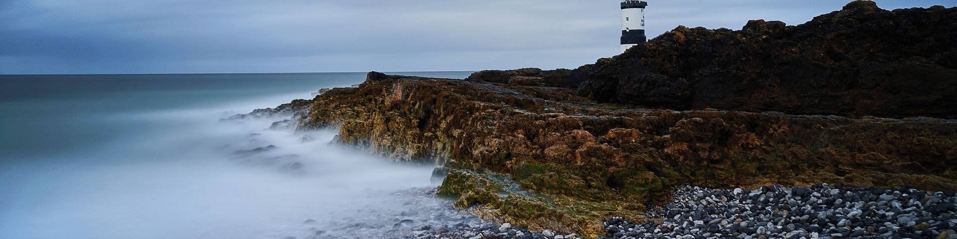 A stunning and secluded place on the east coast of Anglesey, full of atmosphere. Whilst taking this exposure, a couple of seals popped their heads up to see what I was up to! #bvs100k