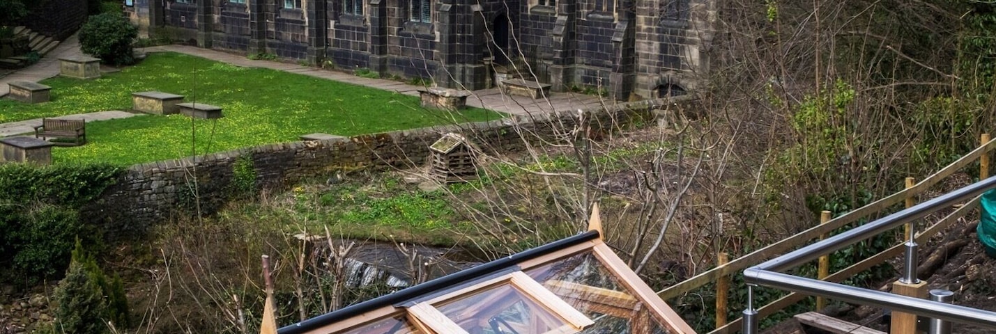Stunning village tucked away in the southern Pennines. Oodles of industrial heritage to photograph