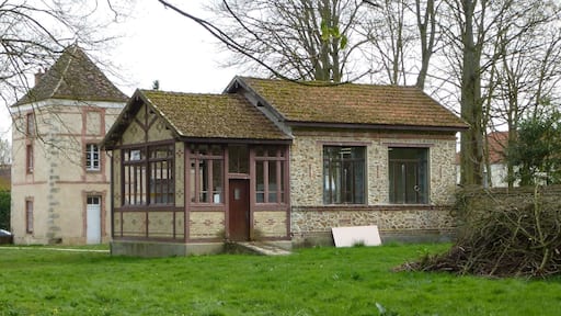 Ancien asile maternel du Monceau (vu depuis le nord-ouest)