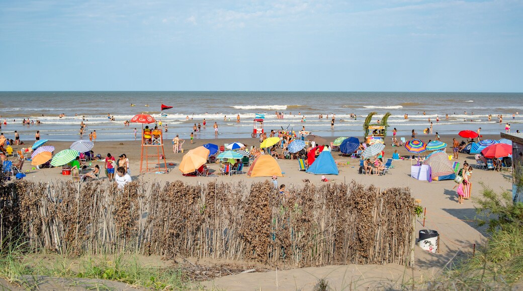 Playa de Aguas Verdes, Argentina, desde un médano