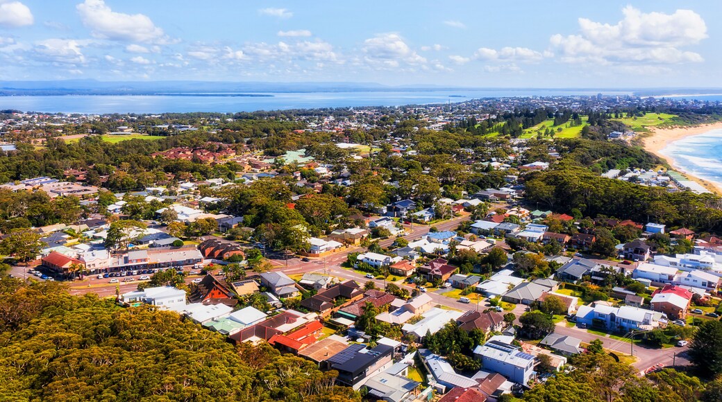 D Bateau bay lake beach