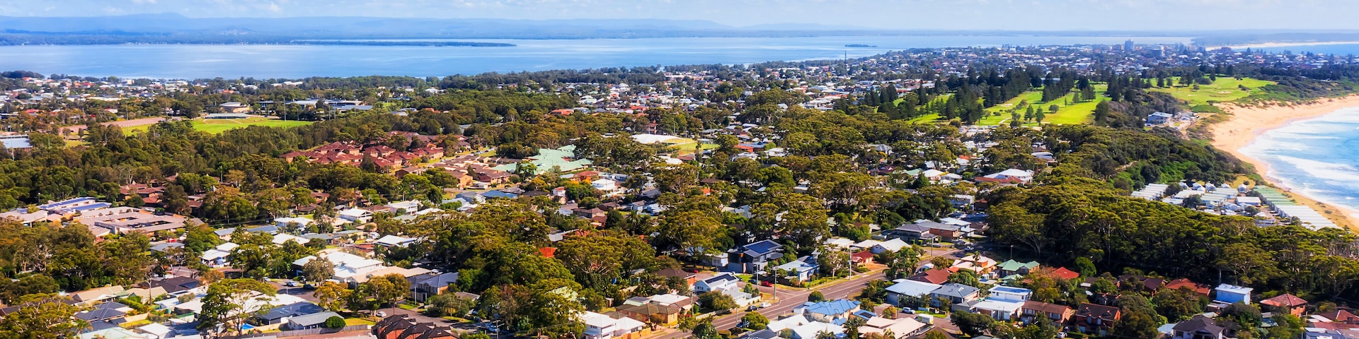 D Bateau bay lake beach