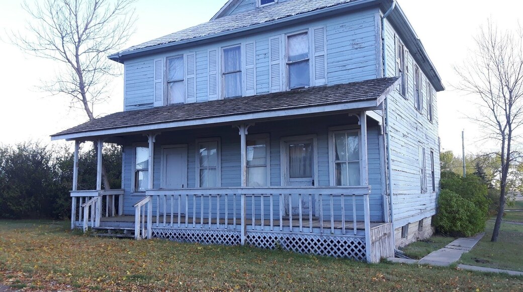 Alberta town frozen in time...step back 100 years!...Many movies shot using these buildings as sets...