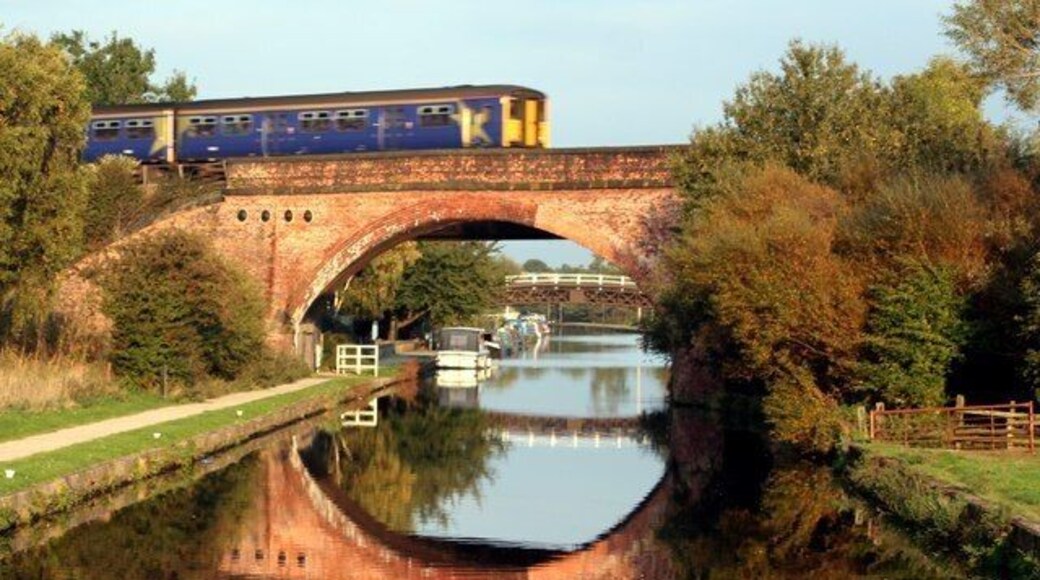 Bridges over the Horbury Cut, Calder & Hebble Navigation Horbury Cut, looking towards Navigation Inn