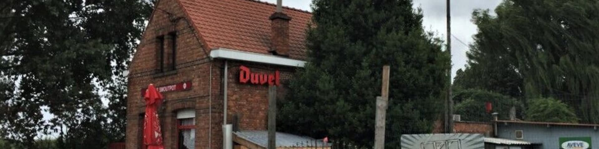 Nice welcome, service and appreciation. #LikeALocal! Cheers! Anneke & Nelis! Read more here http://beereurope.blogspot.com/2018/07/antwerp-friday-2262018-part-1.html