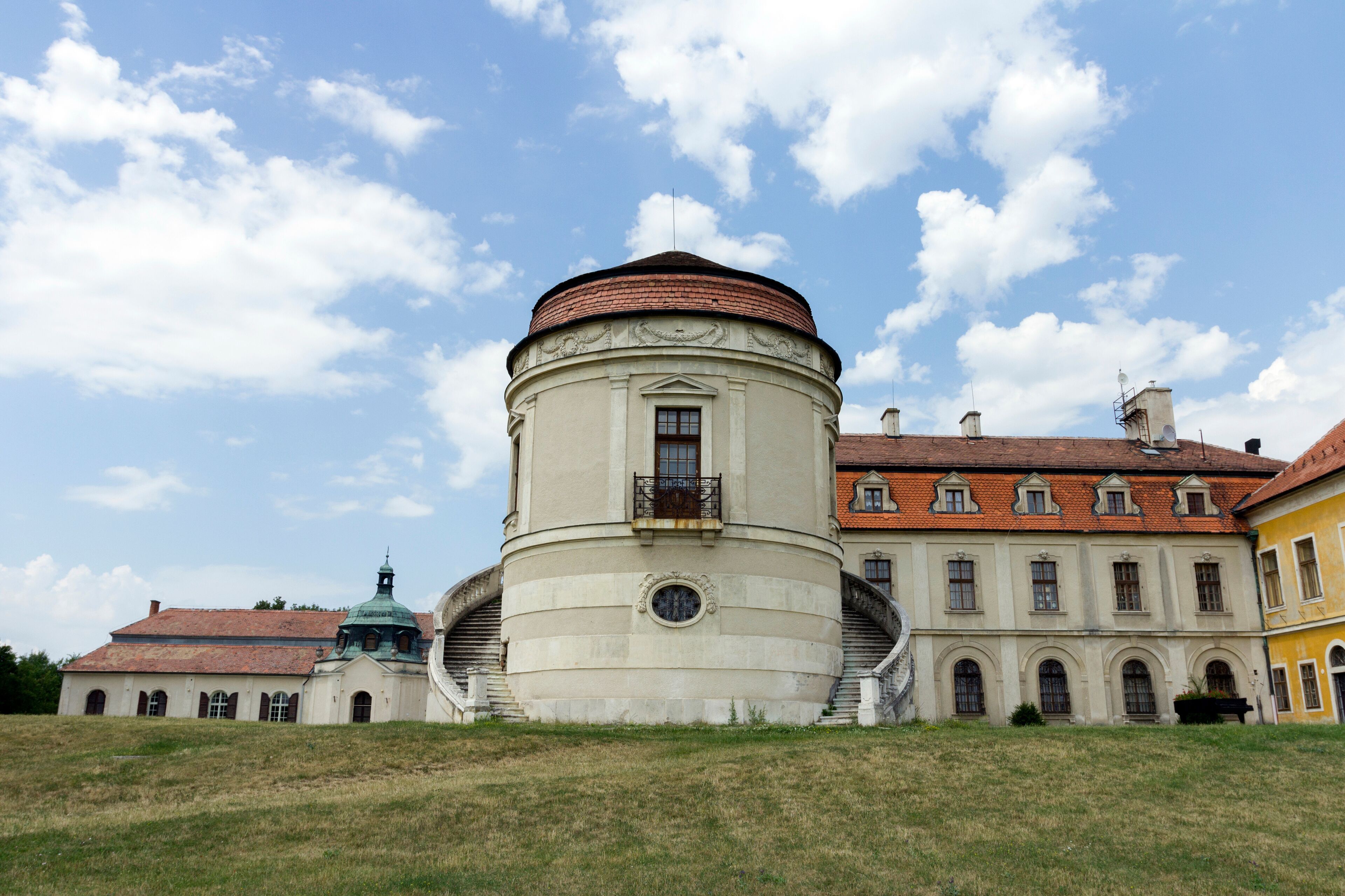 Abandoned palace in Hungary