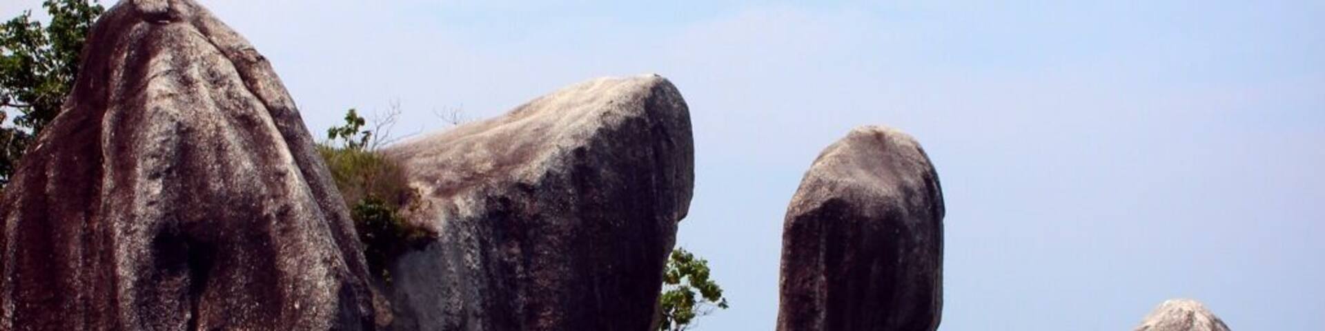 One of the small islands off of Belitung island. The view is breathtaking wherever you look. This particular island has a calm lagoon. Hardly any visitors come by here. It feels like a private lagoon. A private island, even. The rocks are stunning. Anywhere you take a picture it looks gorgeous.
#WeekendGetaway