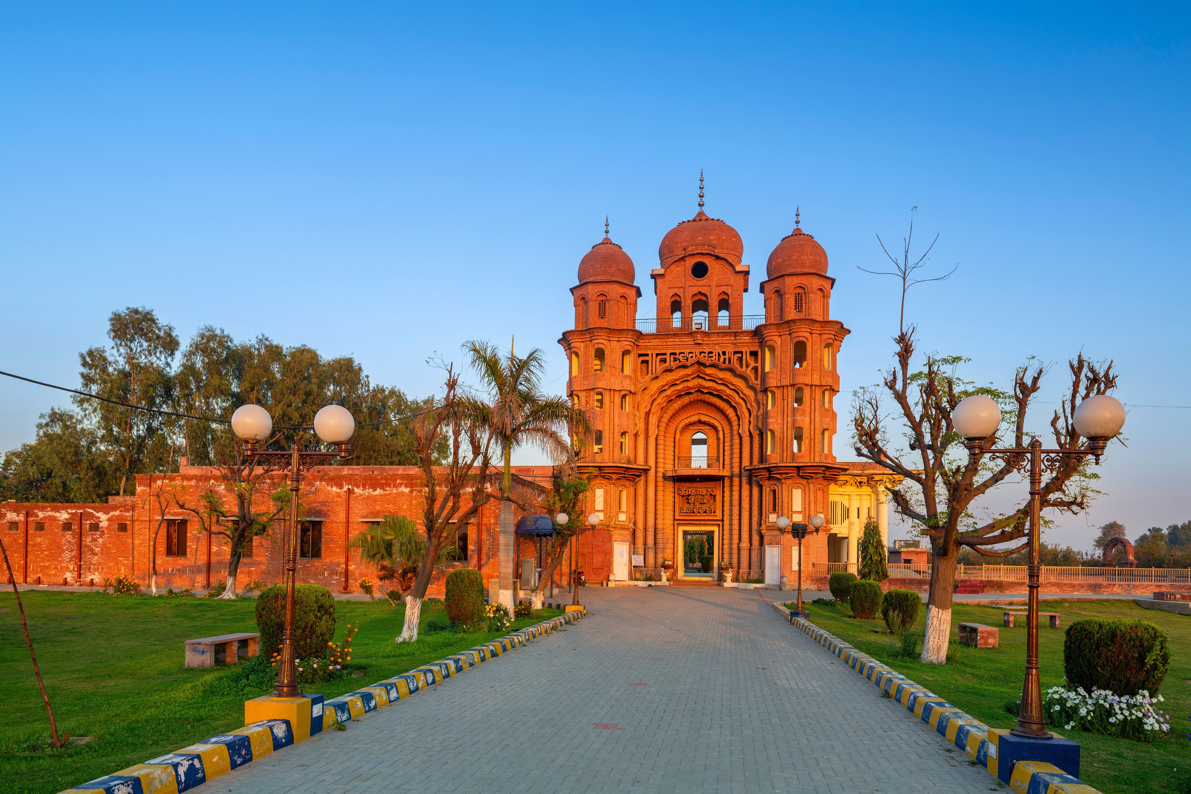 Gurdwara Rori Sahib.
It is a gurdwara which is located in Eminabad, Gujranwala, Punjab, Pakistan