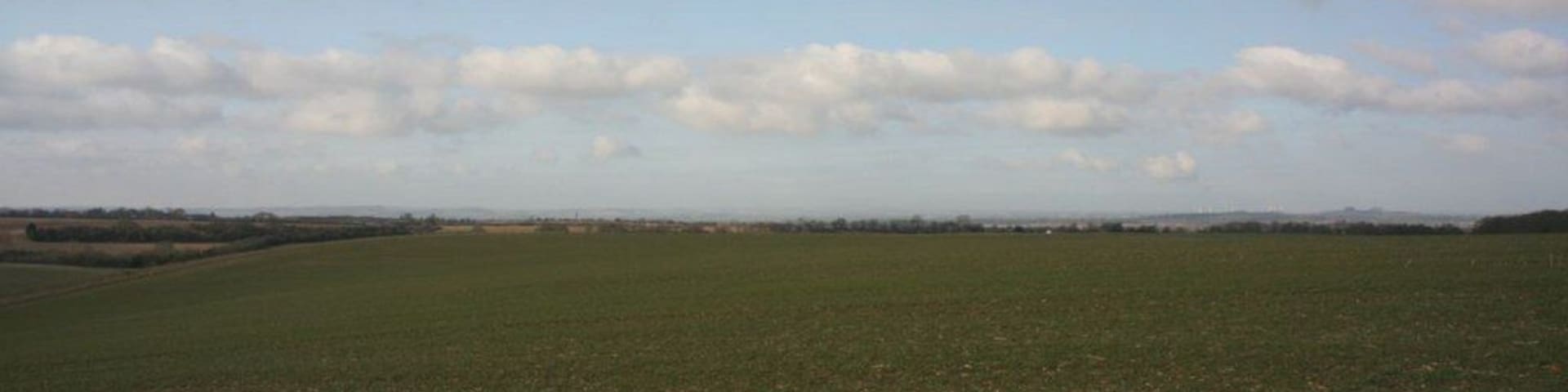 View across the cropland View across the cropland by Hunting hill near Ewelme.
