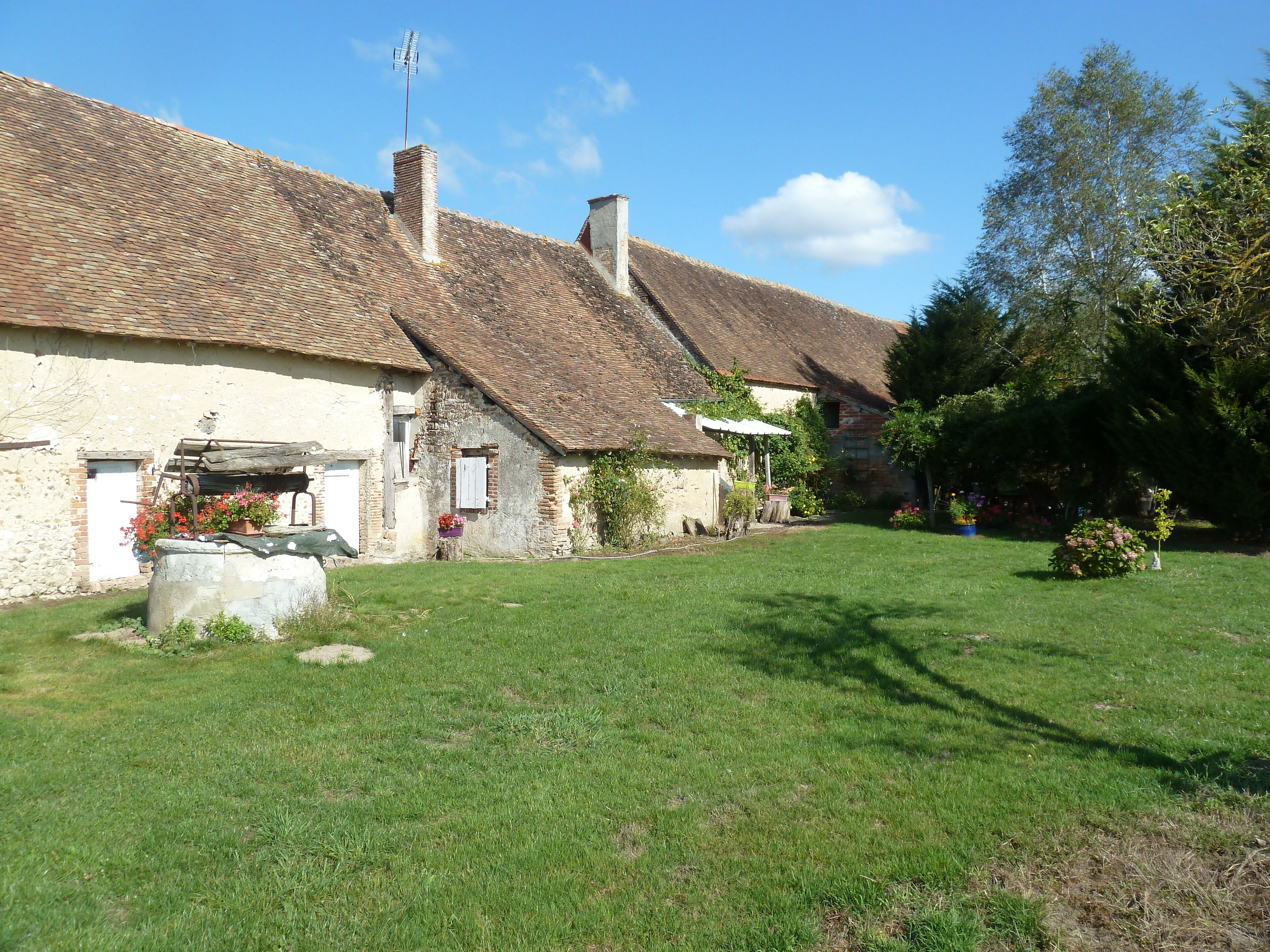les bouirdins Sainte-Montaine département du Cher.- Région Centre-Val_de_Loire France
