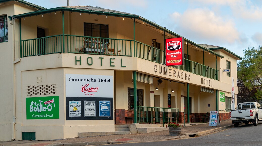 Gumeracha featuring signage
