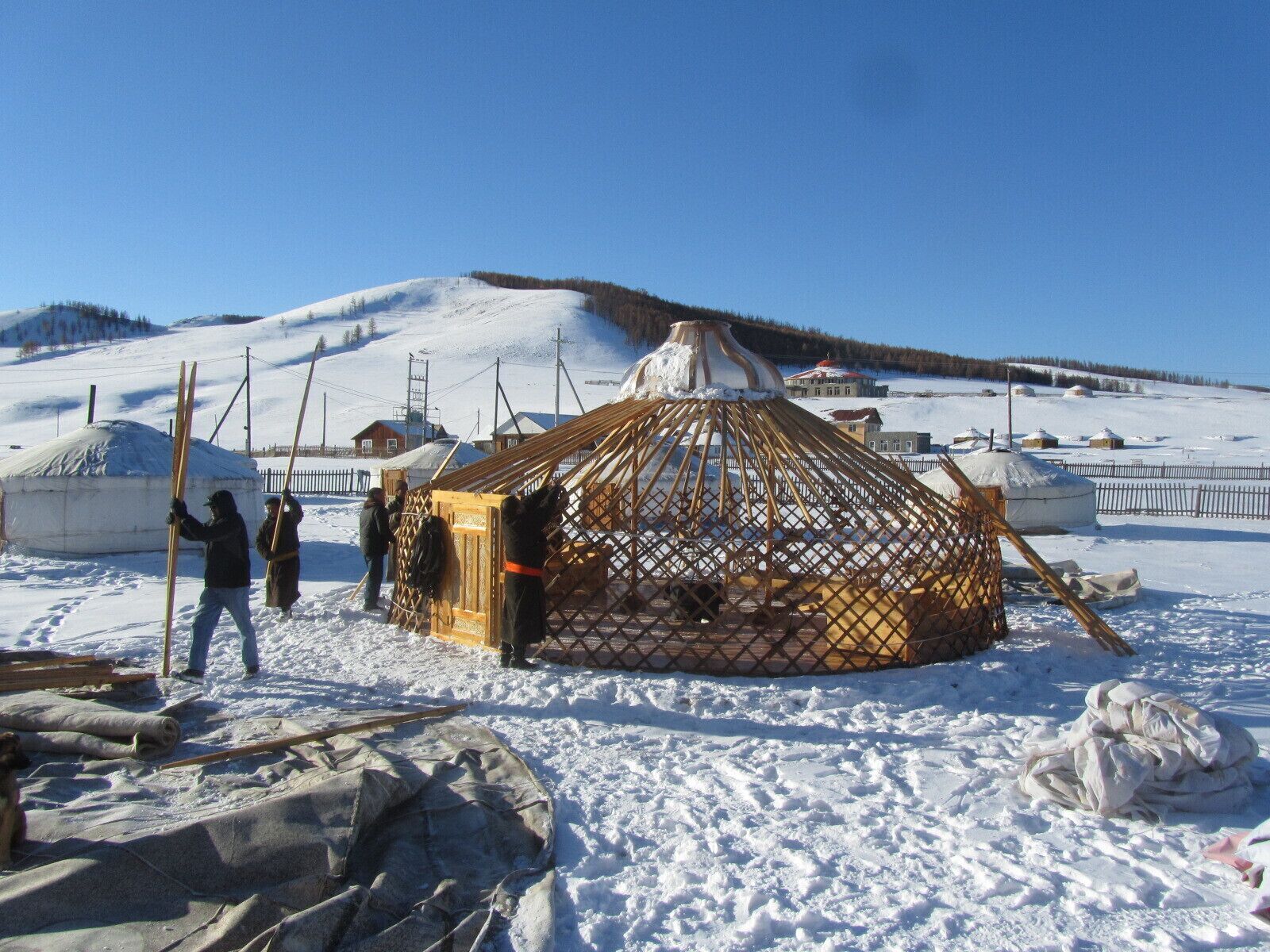 Just the frame of this ger is left to dismantle. It took about 30 minutes to take down. 