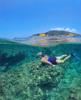 Stoked to have reached 50k followers on @instagram! Massive thanks to all of you for following our adventures, looking forward to a massive 2016 and meeting as many of you as possible at Instameets during the year! If you'd like to follow along on Instagram just go to:
www.instagram.com/_markfitz
Cheers! ☀️🐠🌴🍻🎉😀
#communityfirst #instagram #GoProANZ #kapitolreef