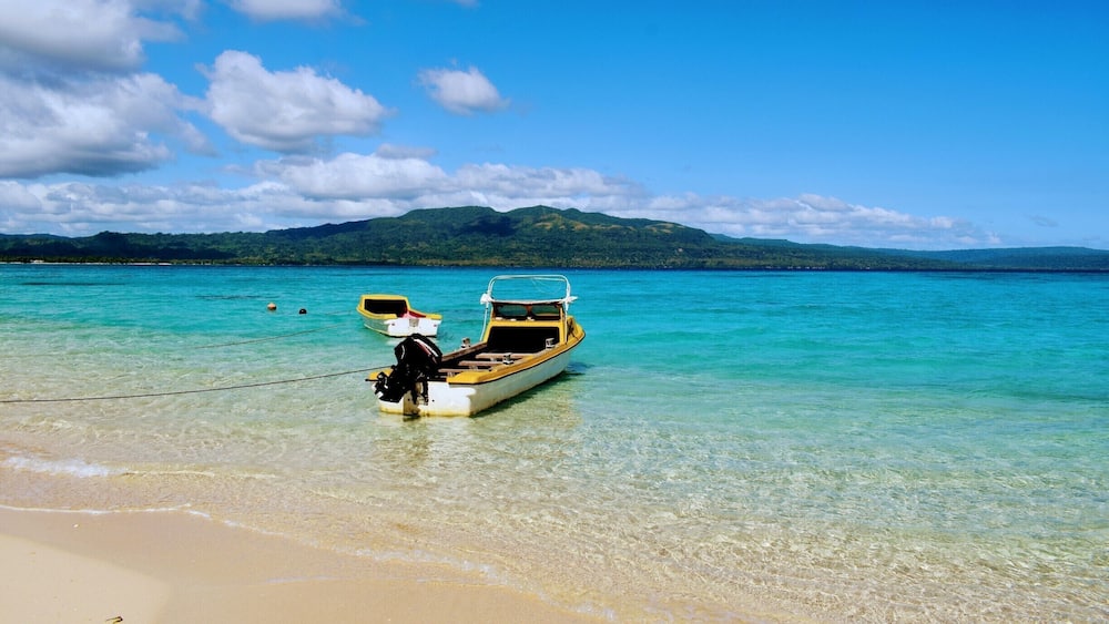 You'll think you've found paradise on the coral sand shores of Vanuatu's Pele Island. In a little under two hours, you can leave the hustle and bustle of Vanuatu's capital city of Port Vila and find yourself on these beaches. Just take a share bus to Emua wharf, and ask one of the many banana boats lining the dock to take you to Pele.
Oh yeah, and did I mention that there's also excellent snorkeling under these calm turquoise waves?
#beach #island #islandparadise #vanuatu #southpacific #paradise