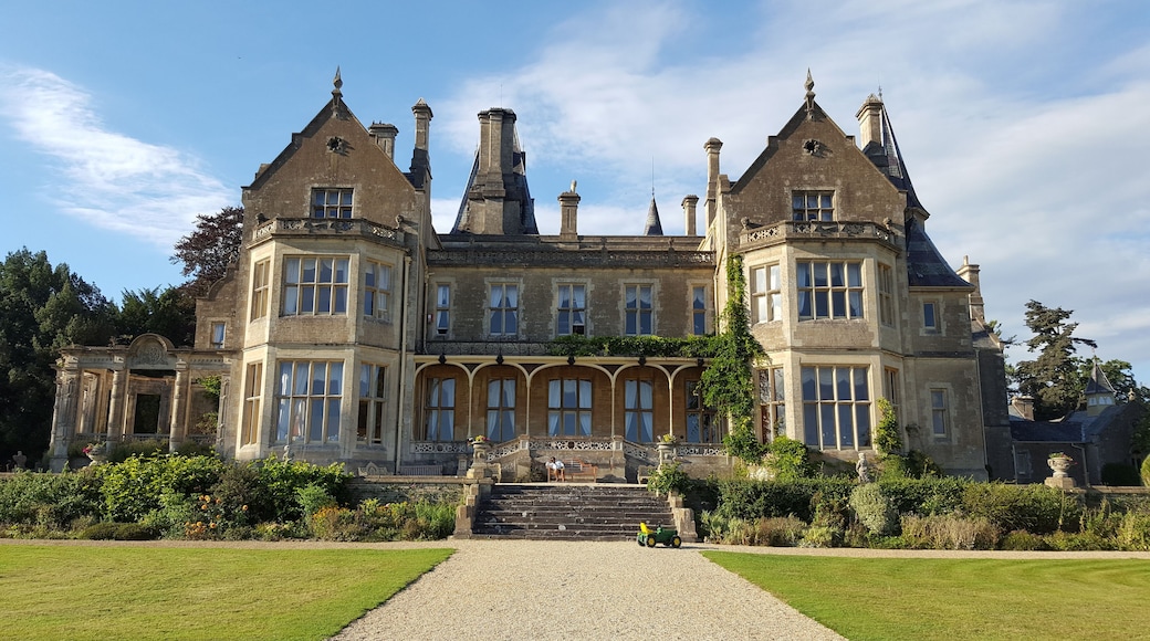 Retaining Walls, Piers, Balustrading, Urns And Figures To Garden Of Orchardlea House Wikidata has entry Q26628984 with data related to this item.