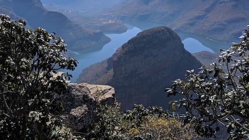 Beautiful views and one of the greenest canyons in the world.
