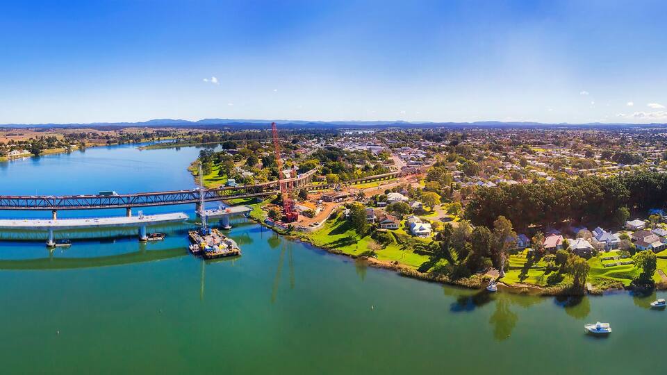 D Grafton Clarence River wide pan