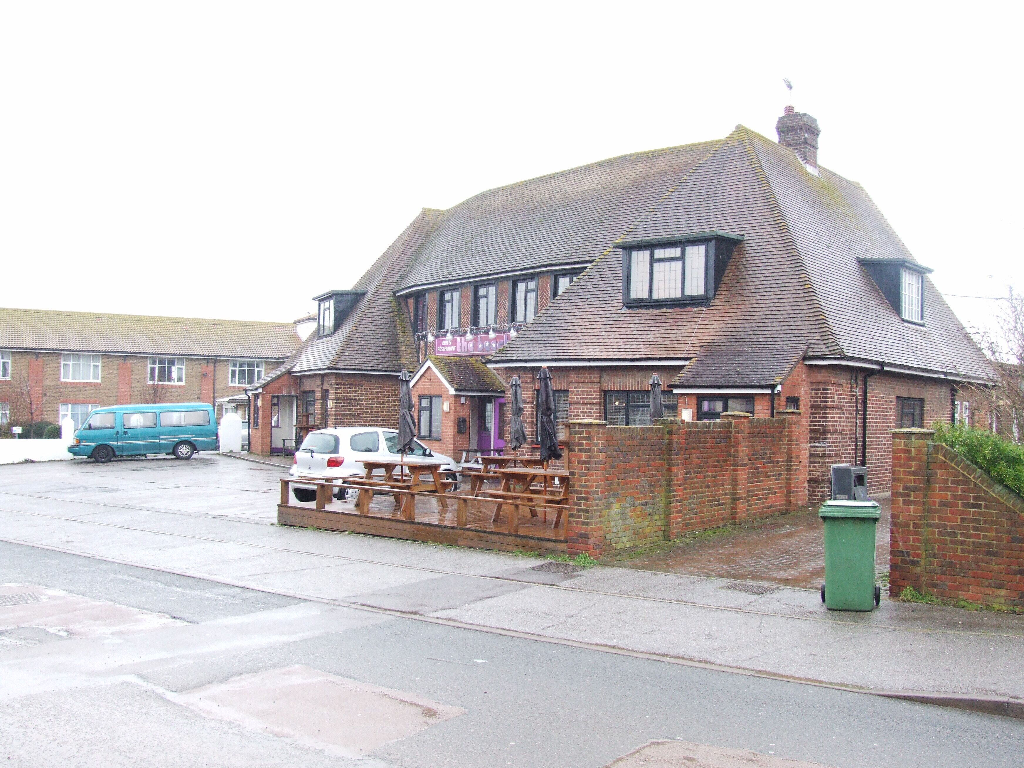 The Beach Bar, Minster