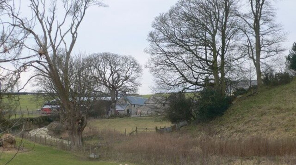 Garreg Farm The farm lies south-east of Coed y Garreg, and west of Whitford