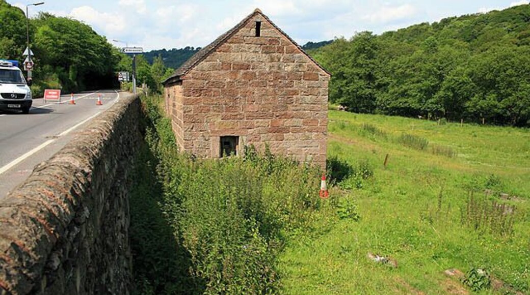 Old Barn by the A6 Just to the north of Whatstandwell Bridge.