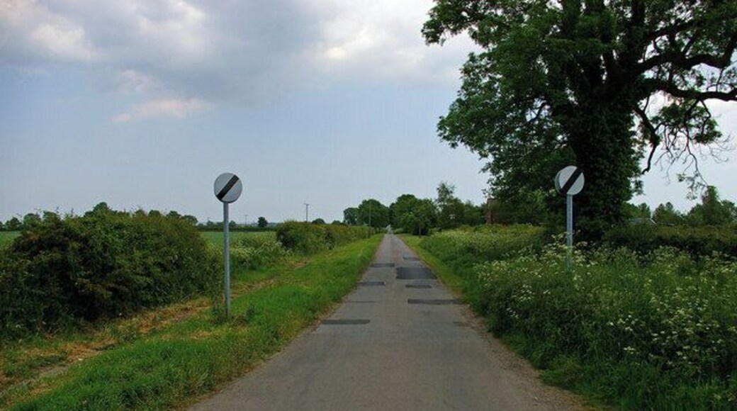 Ing's Lane Ing's Lane, Hibaldstow. Photo taken looking towards Cherry Farm.
