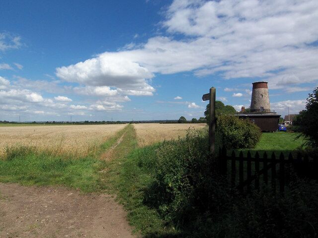 The Public Footpath to Carr Lane. Hibaldstow Mill is on the right of the picture.