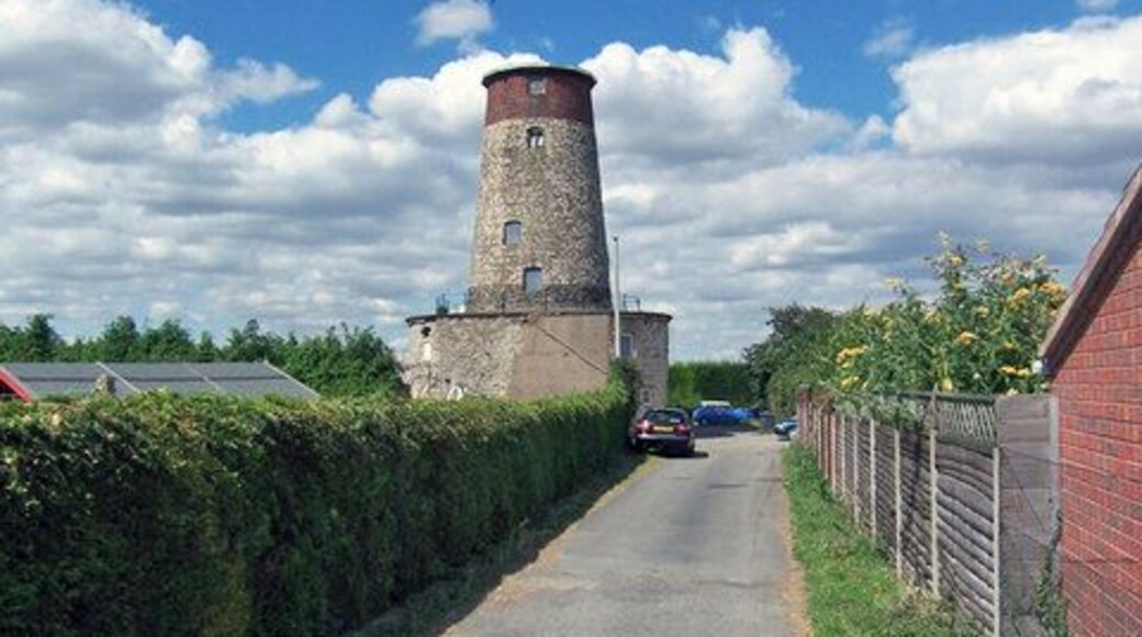 Hibaldstow Mill. Hibaldstow Mill is a listed building classified as being "At Risk".