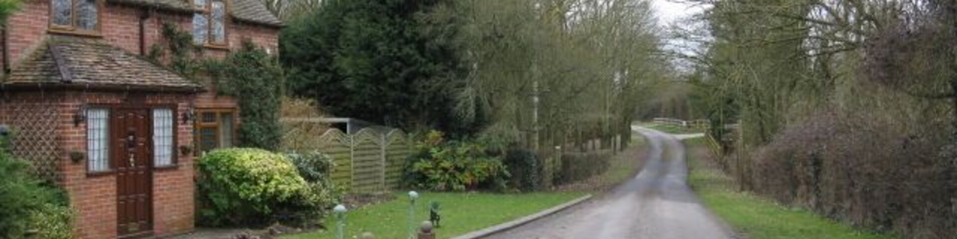 House On Broad Alley Broad Alley is the name of the lane as well as the hamlet.