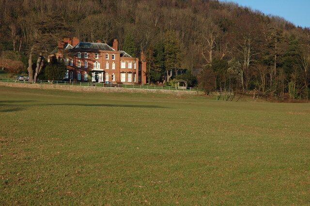 Credenhill Court Pevsner describes Credenhill Court as 'built, according to Duncomb, in 1760. Of five bays and three storeys. Red brick, central Venetian window. Parapet and giant angle pilasters.' These days the court is a residential care home for the elderly.