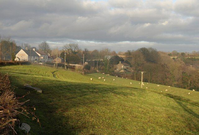 Clayhidon. With the Half Moon (127882) on the left. The tiny village is perched on the edge of the valley shown in 128203.