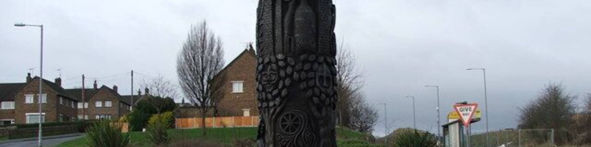 Madocs Column. Sculpture at the entrance to Plas Madoc estate.