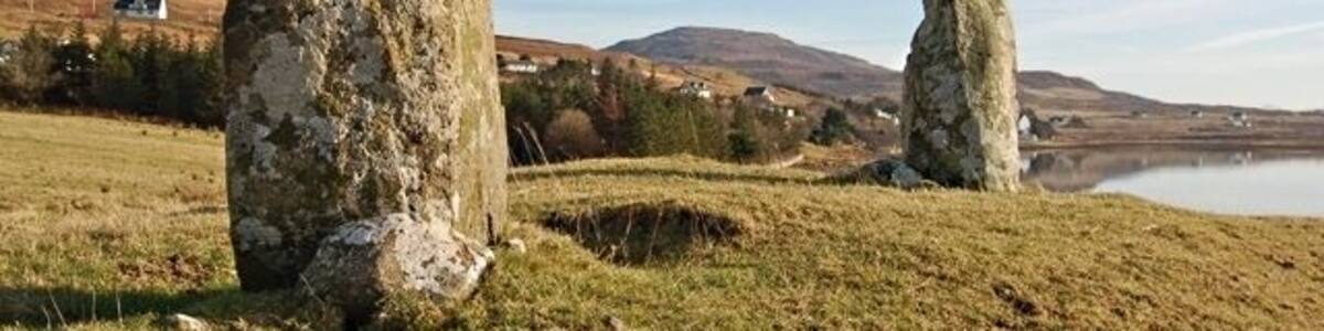 Sornaichean Coir' Fhinn. A closer view of the stones seen in 101097 It is said that these stones were erected here by Fingal and his fellow hunters to suspend a pot in which whole deer were cooked over a fire to make venison stew.